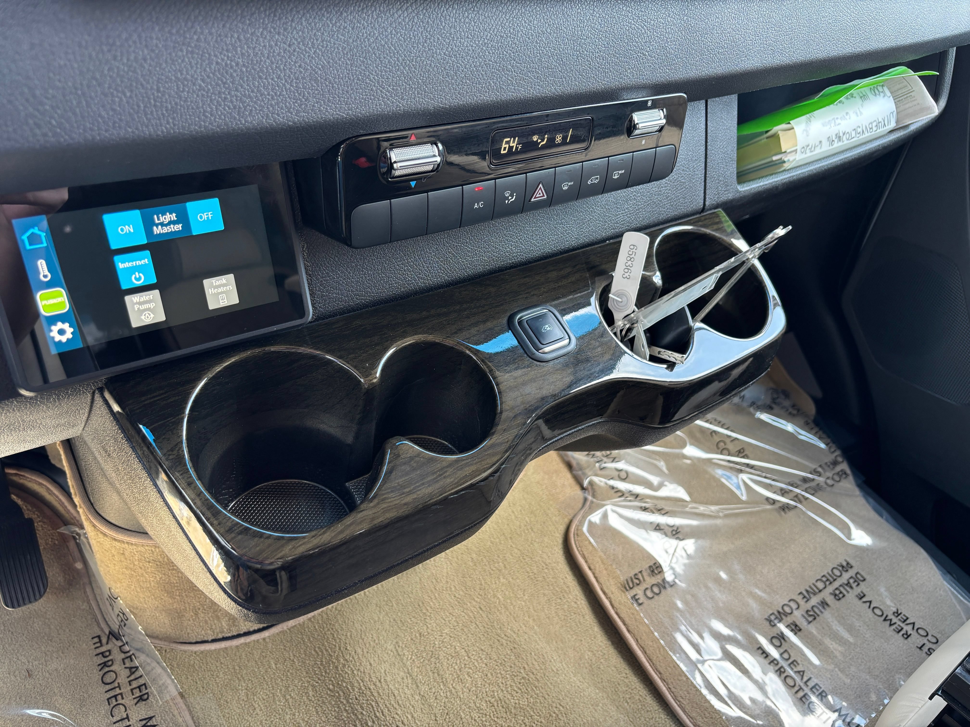 Used 2020 Mercedes-Benz Sprinter 2500 w/ Windows All Around Package image 39