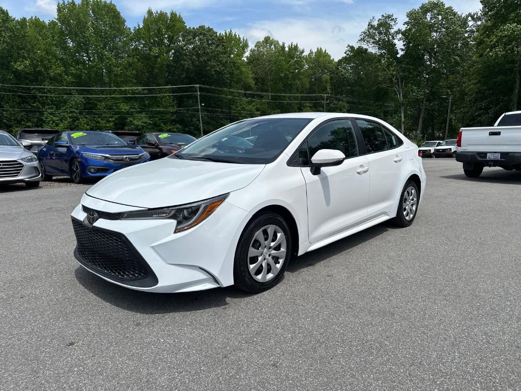 Used 2021 Toyota Corolla LE image 2