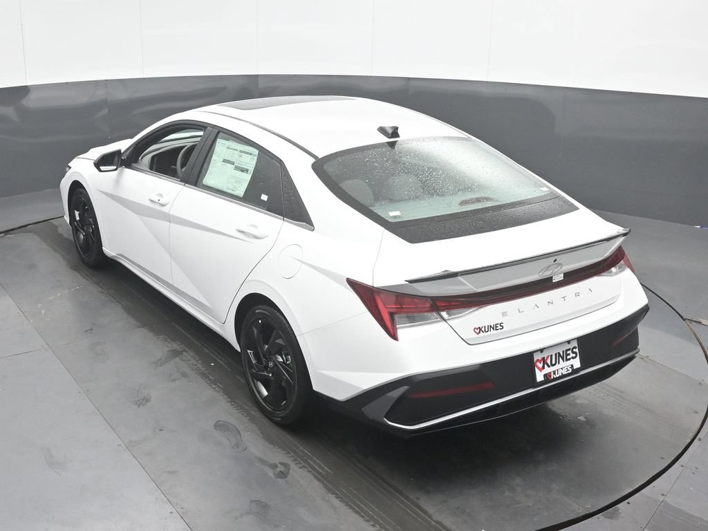 New 2026 Hyundai Elantra SEL Sport Premium FWD image 37