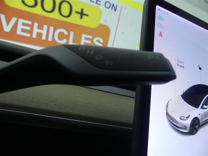 Used 2021 Tesla Model 3 Standard Range Plus image 18