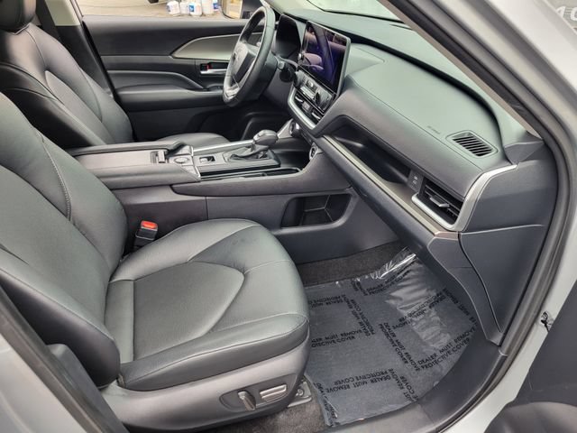 Used 2024 Toyota Grand Highlander FWD image 18