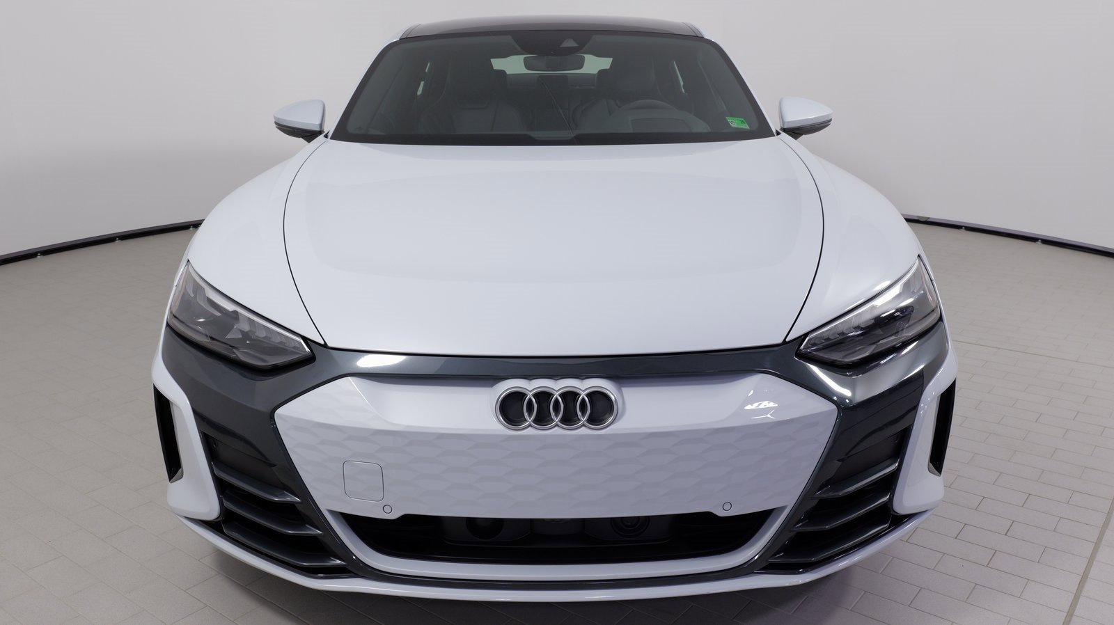 Used 2023 Audi e-tron GT Premium Plus image 6