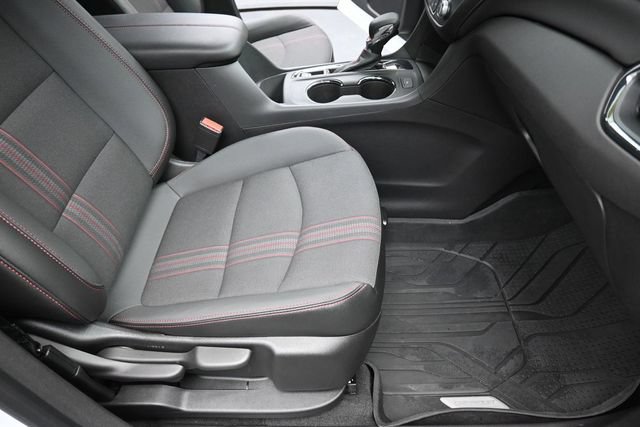 Certified 2024 Chevrolet Equinox RS FWD image 27