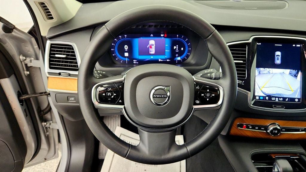 Used 2024 Volvo XC90 B6 Plus w/ Protection Package Premier AWD/4WD image 14