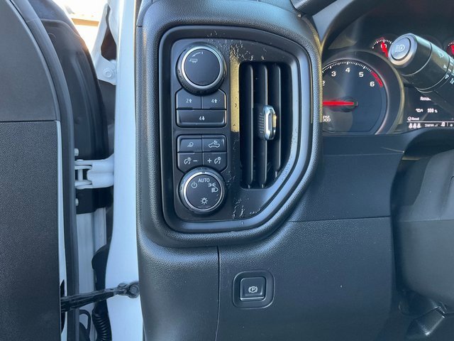 Used 2024 Chevrolet Silverado 2500 Custom w/ Custom Value Package image 9