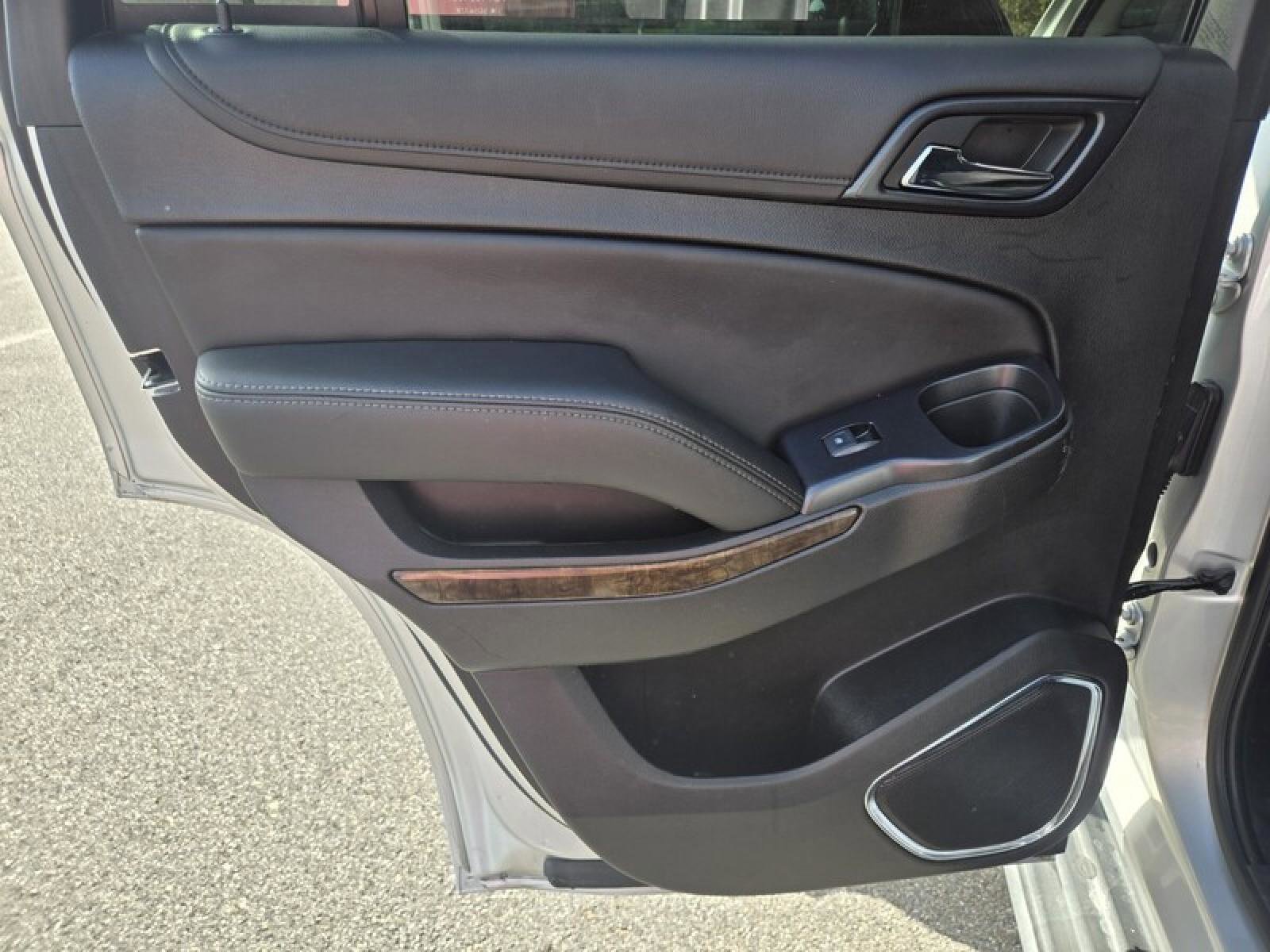 Used 2019 Chevrolet Tahoe LT image 29