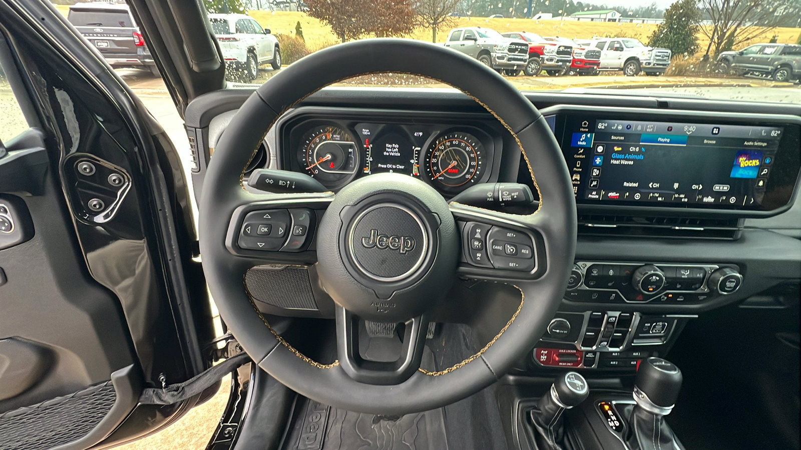 Used 2024 Jeep Gladiator Sport image 26