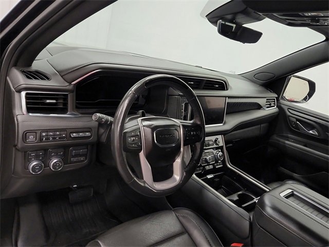 Used 2023 GMC Yukon XL Denali image 18
