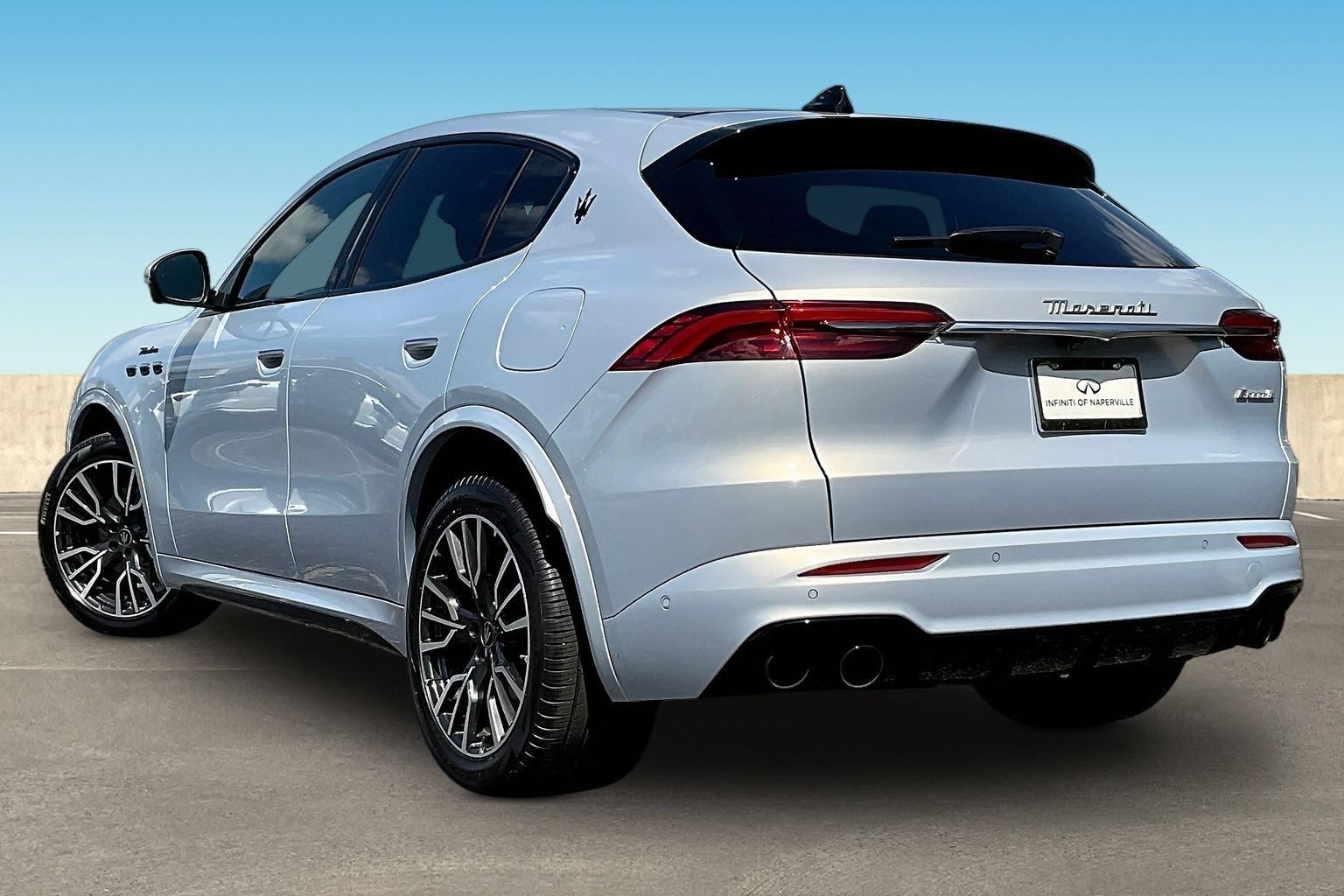 Used 2023 Maserati Grecale Modena AWD/4WD image 4