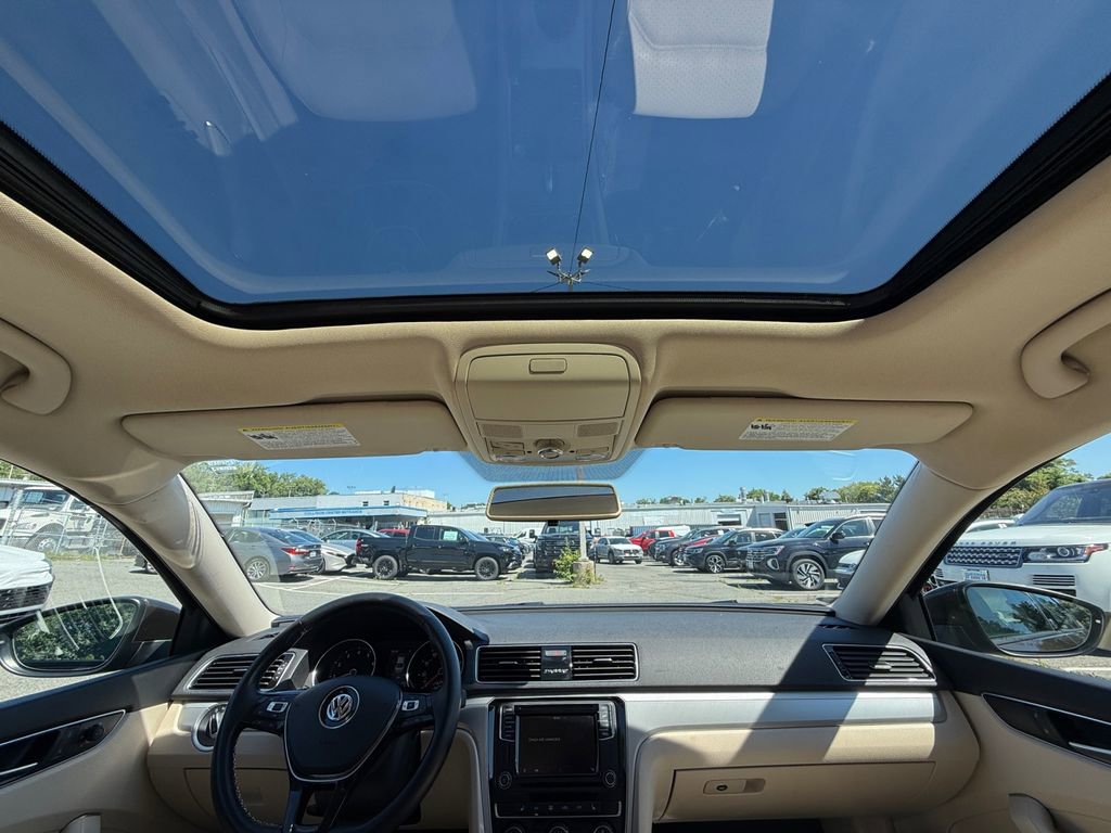 Used 2019 Volkswagen Passat 2.0T Wolfsburg FWD image 23