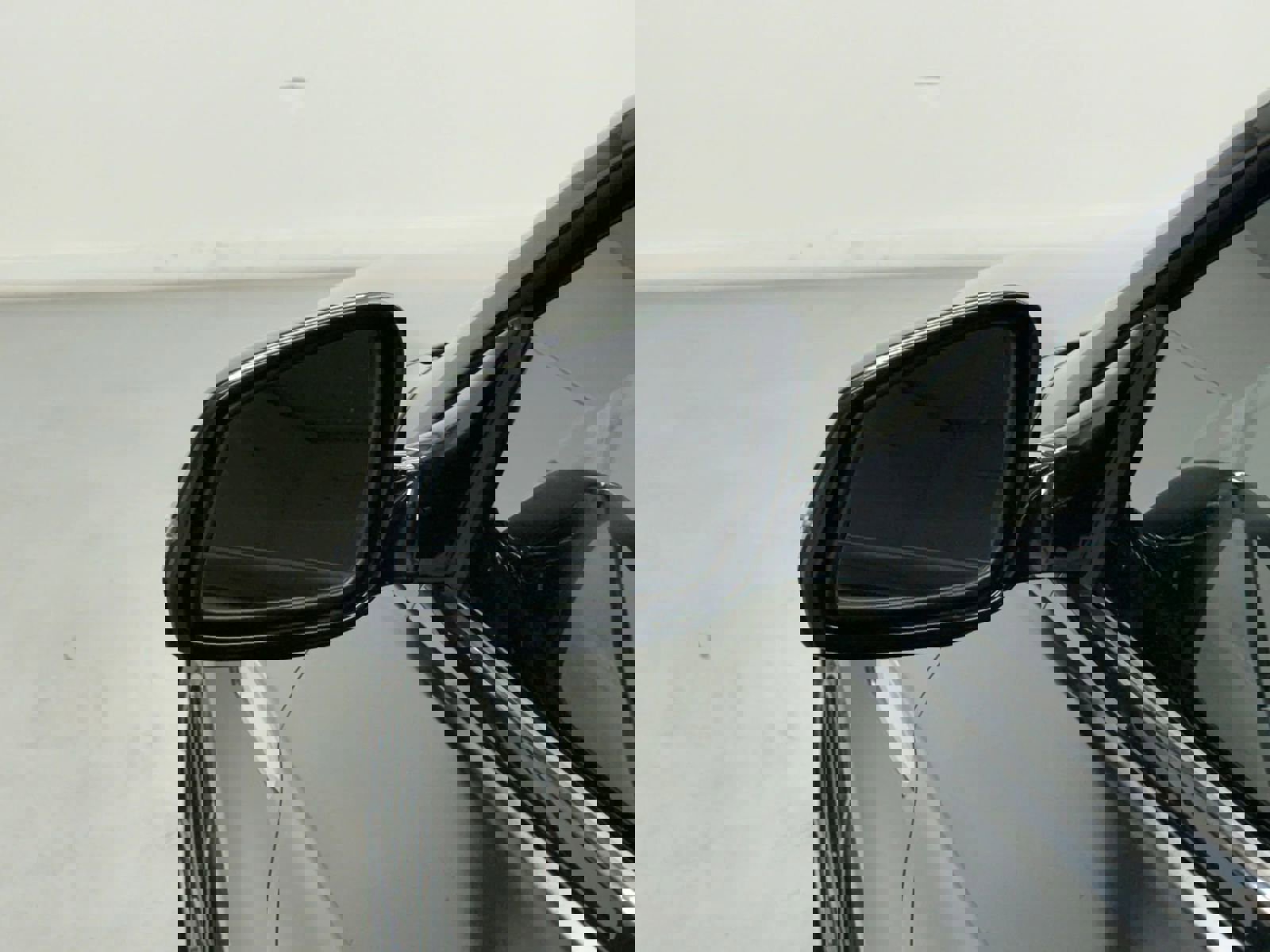 Used 2017 BMW 650i Coupe image 25