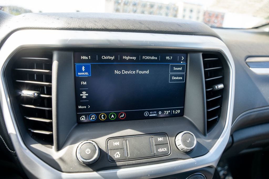 Used 2023 GMC Acadia SLT image 28