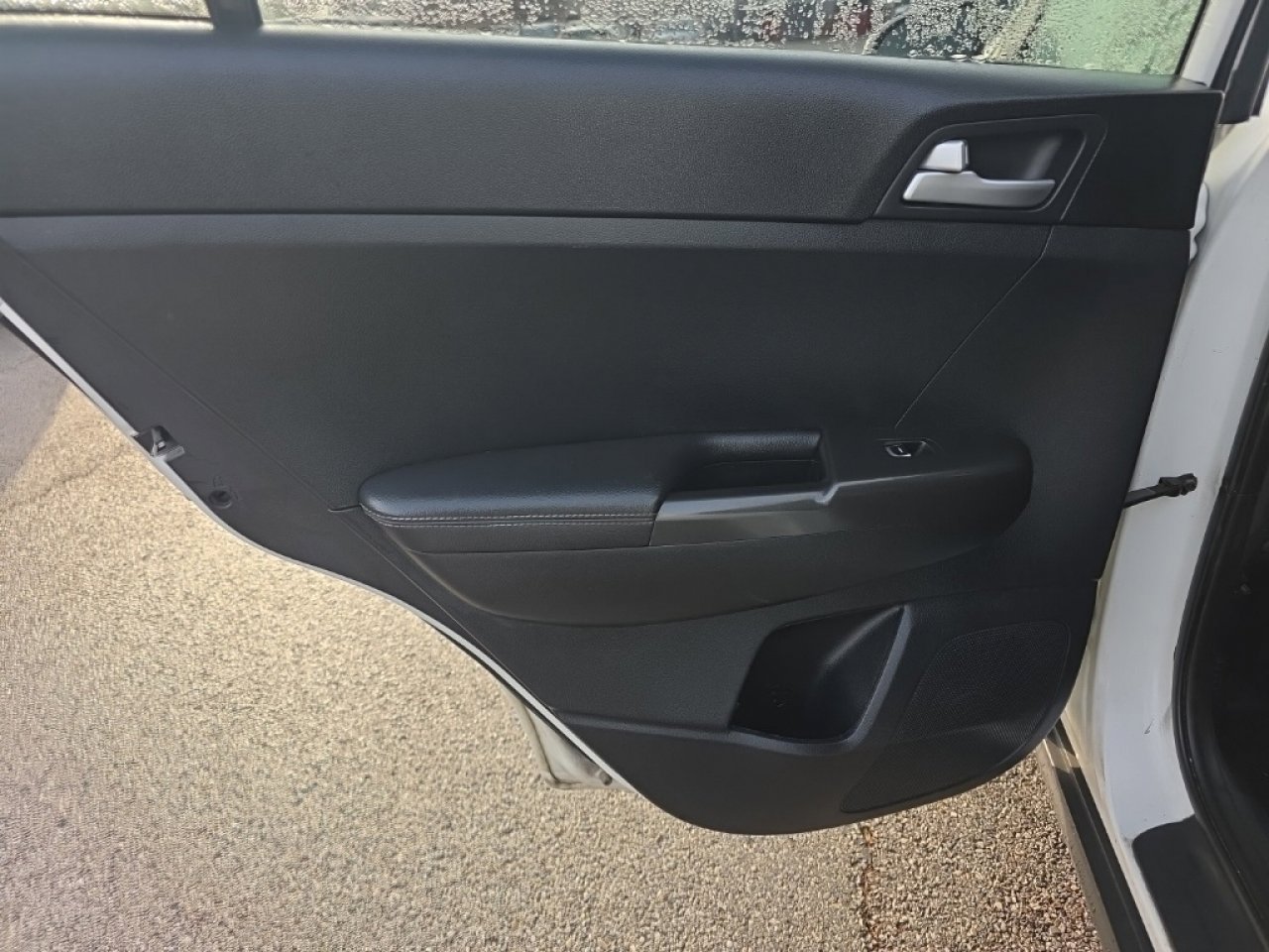 Used 2021 Kia Sportage LX image 17