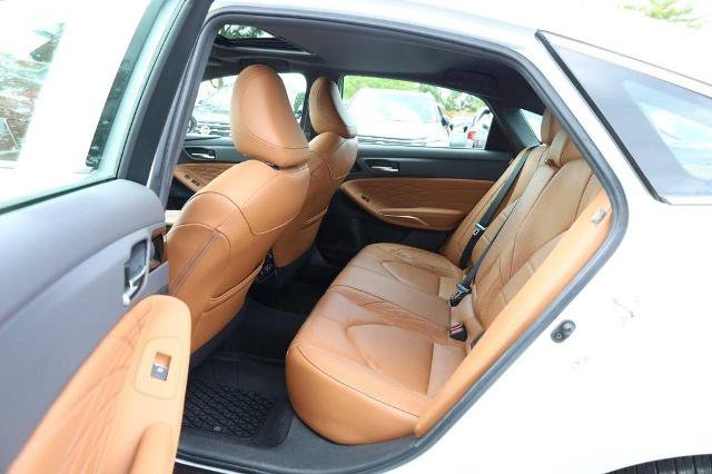 Used 2019 Toyota Avalon Limited w/ Protection Package FWD image 22