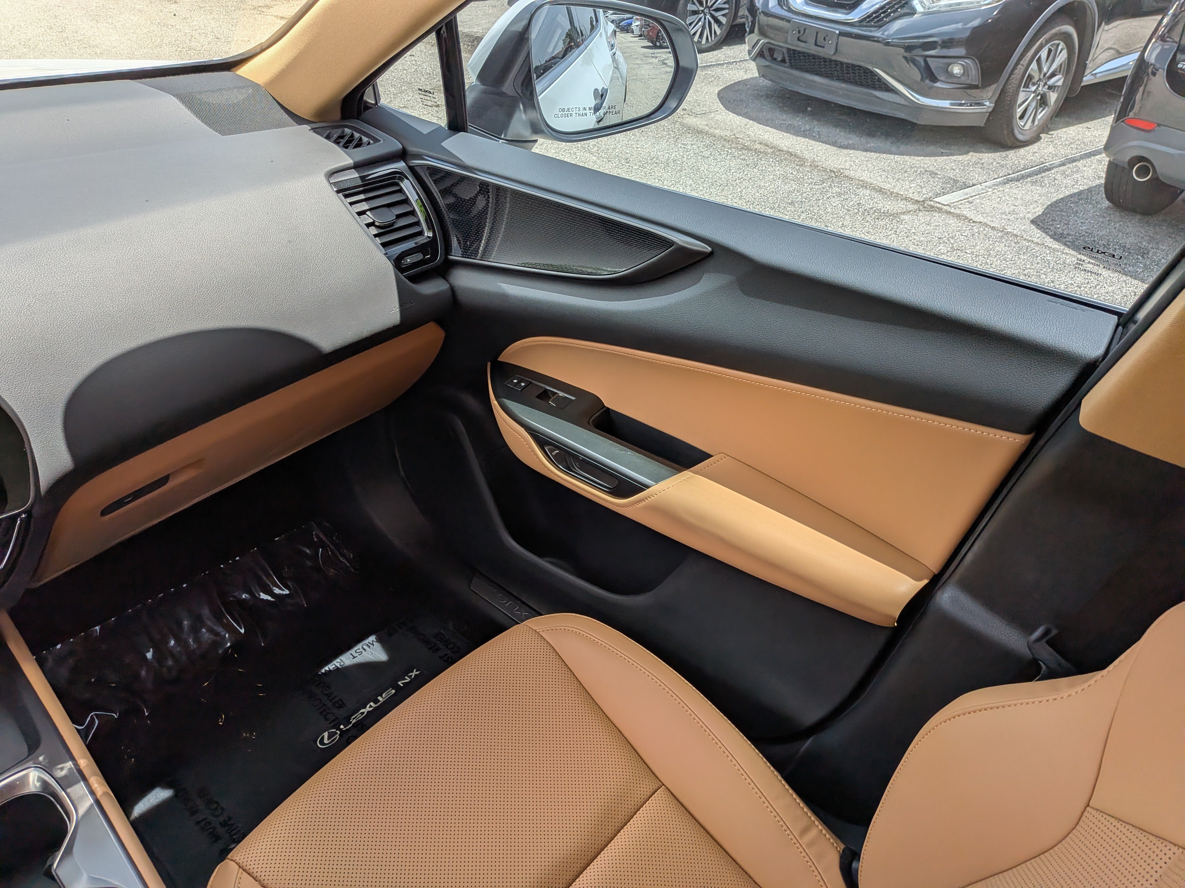 Used 2024 Lexus NX 250 FWD w/ Towing Package (2000 Lbs) image 19