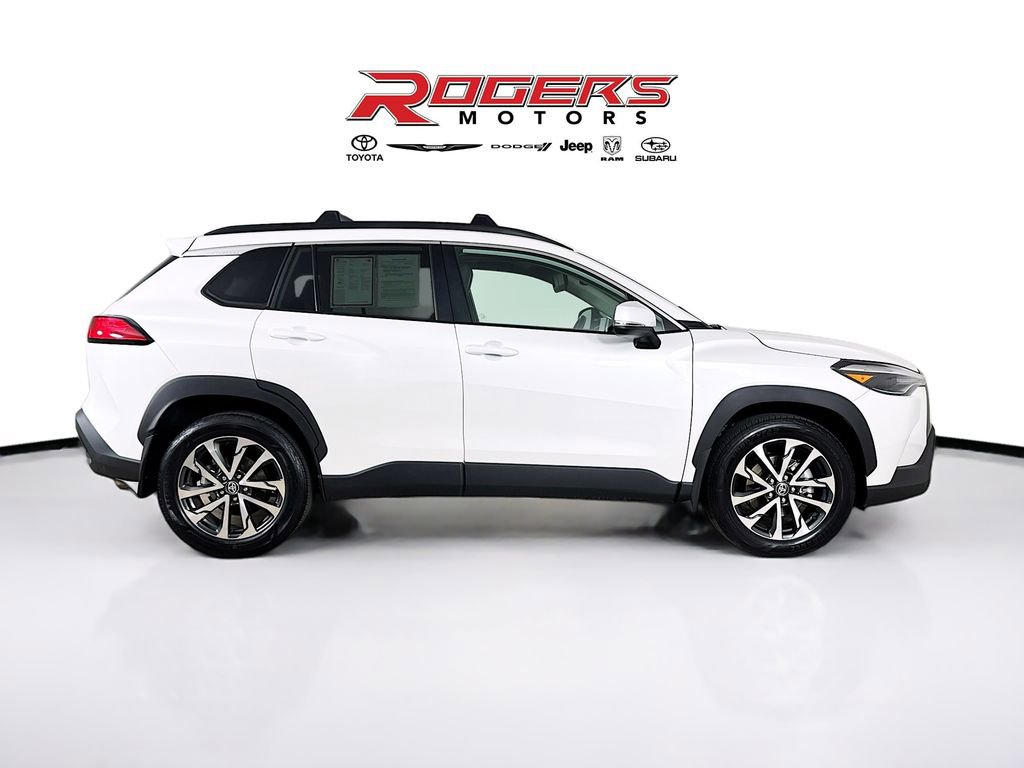 Certified 2023 Toyota Corolla Cross XLE w/ Convenience Package AWD/4WD image 14