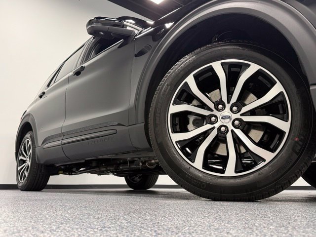 New 2026 Ford Explorer ST-Line AWD/4WD image 2