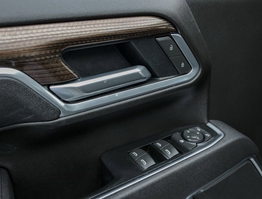 Used 2025 Chevrolet Silverado 2500 LT w/ Convenience Package image 15