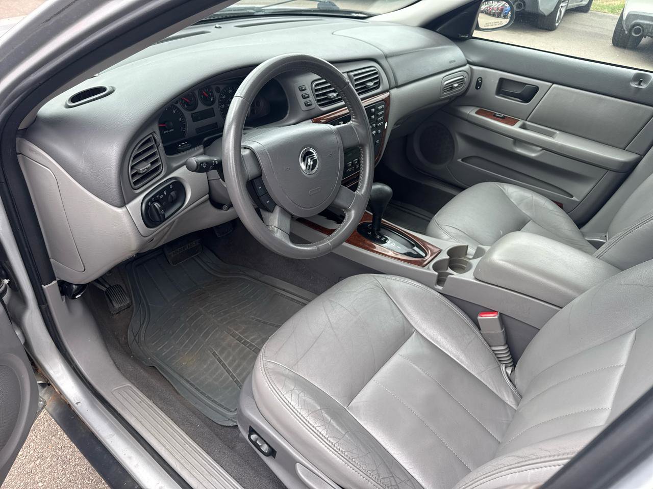 Used 2004 Mercury Sable LS Premium image 9