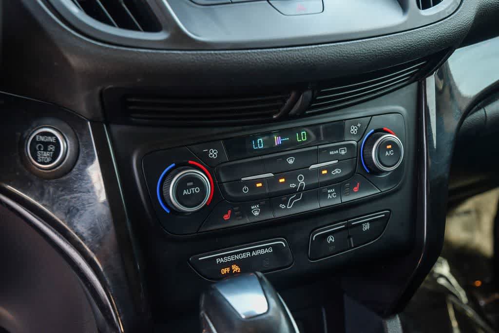 Used 2019 Ford Escape SE FWD image 20