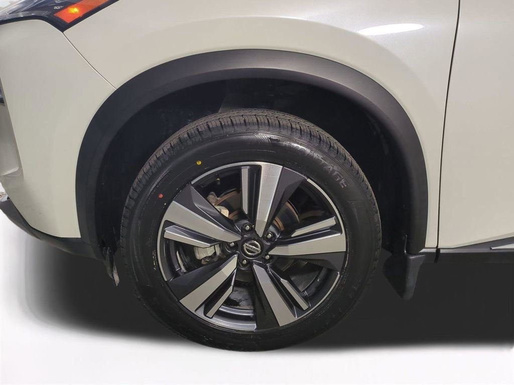 Used 2021 Nissan Rogue SL FWD image 11