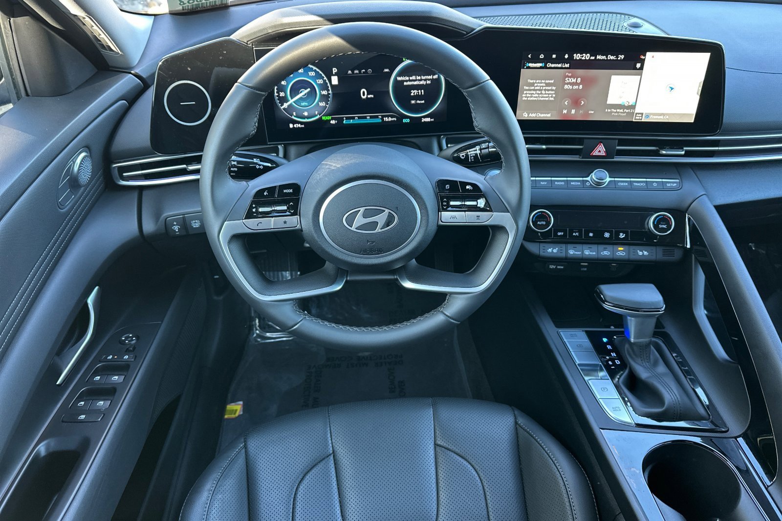 Used 2025 Hyundai Elantra Limited image 16