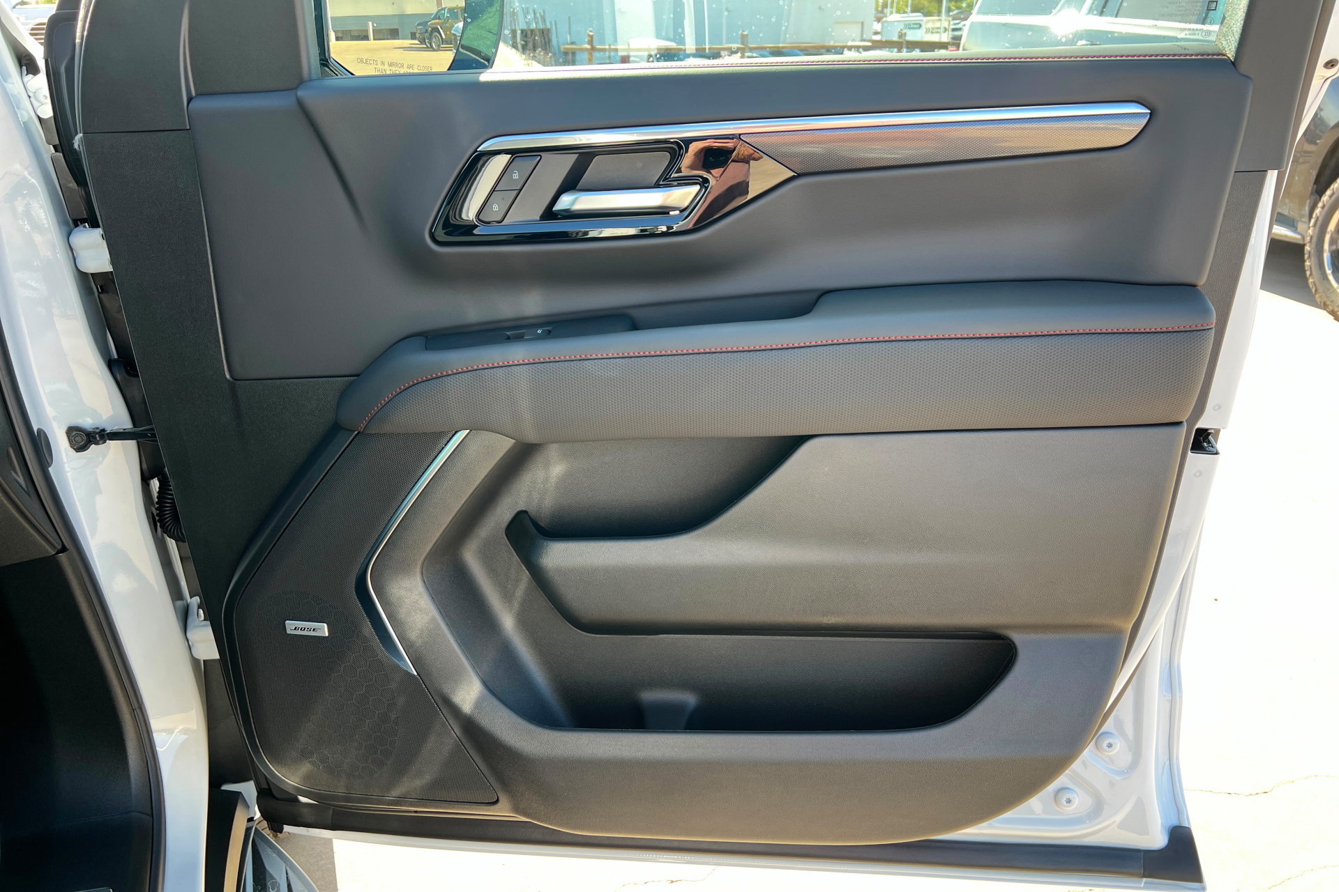New 2026 Chevrolet Suburban RST w/ Comfort Package AWD/4WD image 26