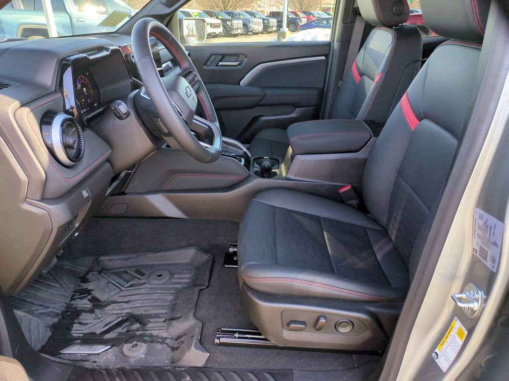 Certified 2025 Chevrolet Colorado Z71 w/ Z71 Convenience Package 2 image 9