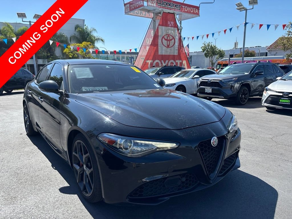 Used 2020 Alfa Romeo Giulia w/ Nero Edizione RWD image 1