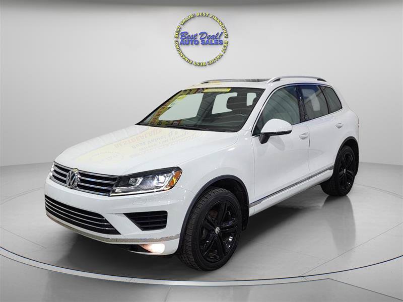 Used 2017 Volkswagen Touareg Wolfsburg Edition AWD/4WD image 2