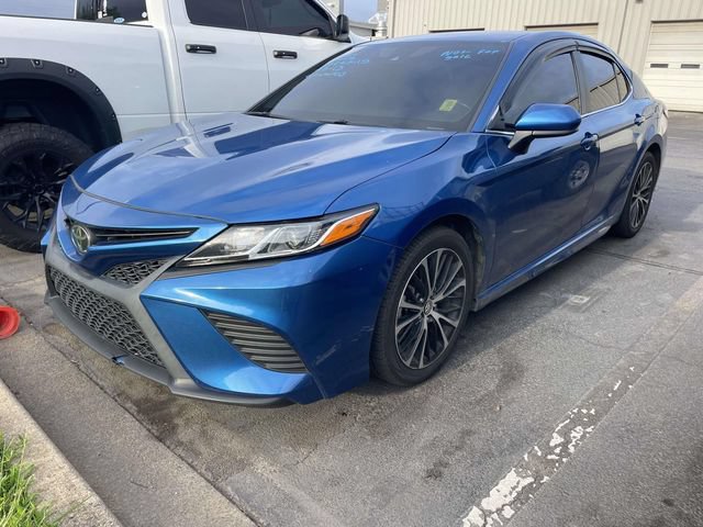 Used 2020 Toyota Camry SE FWD image 5