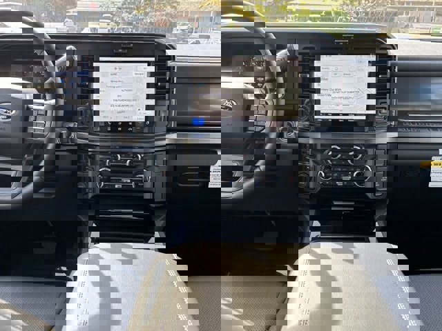 New 2025 Ford F250 Lariat w/ Lariat Ultimate Package image 24