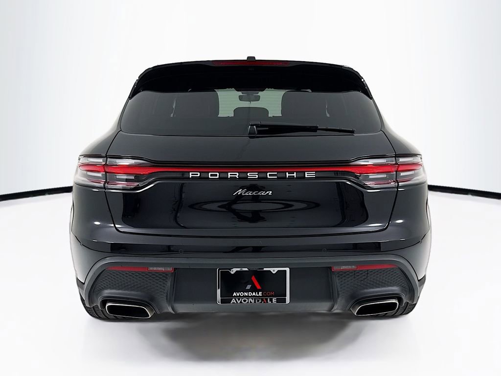 Certified 2025 Porsche Macan AWD/4WD image 6