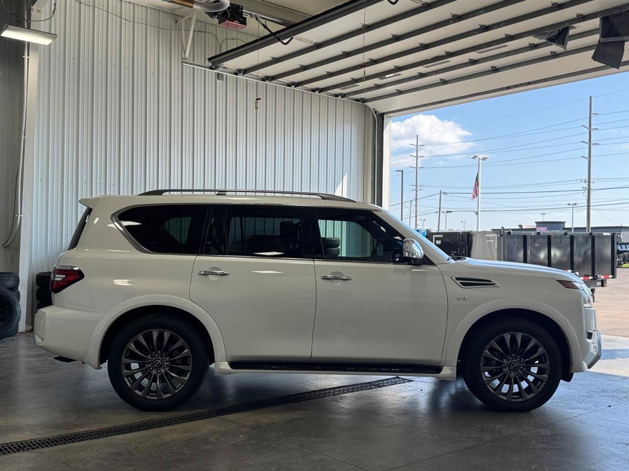 Used 2021 Nissan Armada Platinum w/ Captain's Chairs Package AWD/4WD image 2