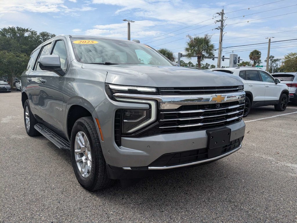 Used 2025 Chevrolet Tahoe LT AWD/4WD image 8
