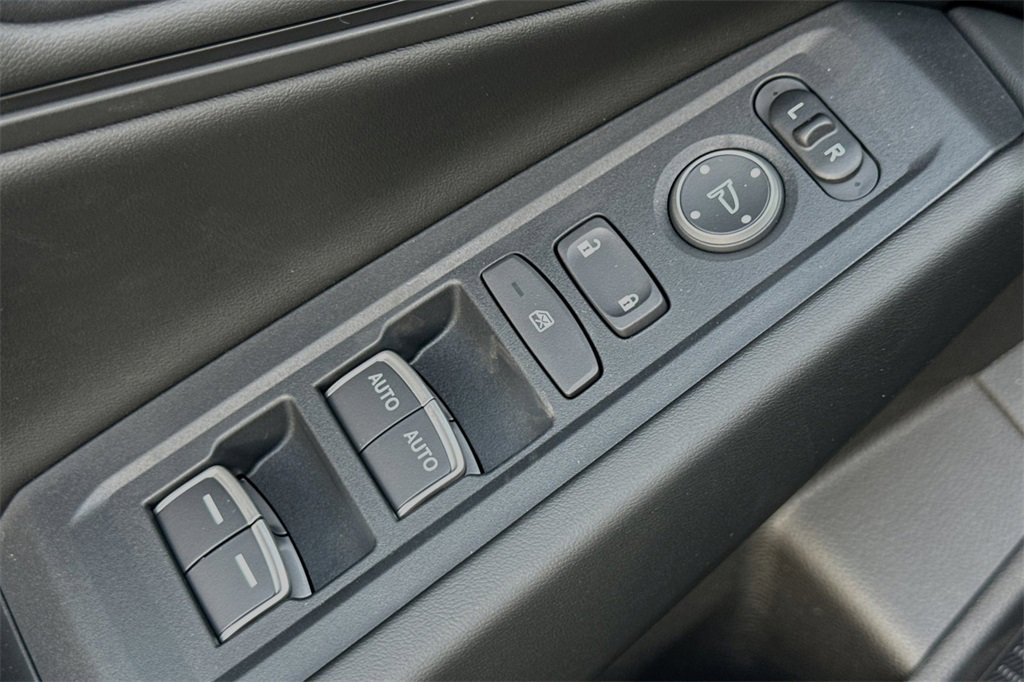 New 2025 Honda Accord SE image 12