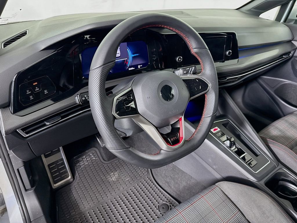 Used 2022 Volkswagen GTI S image 9