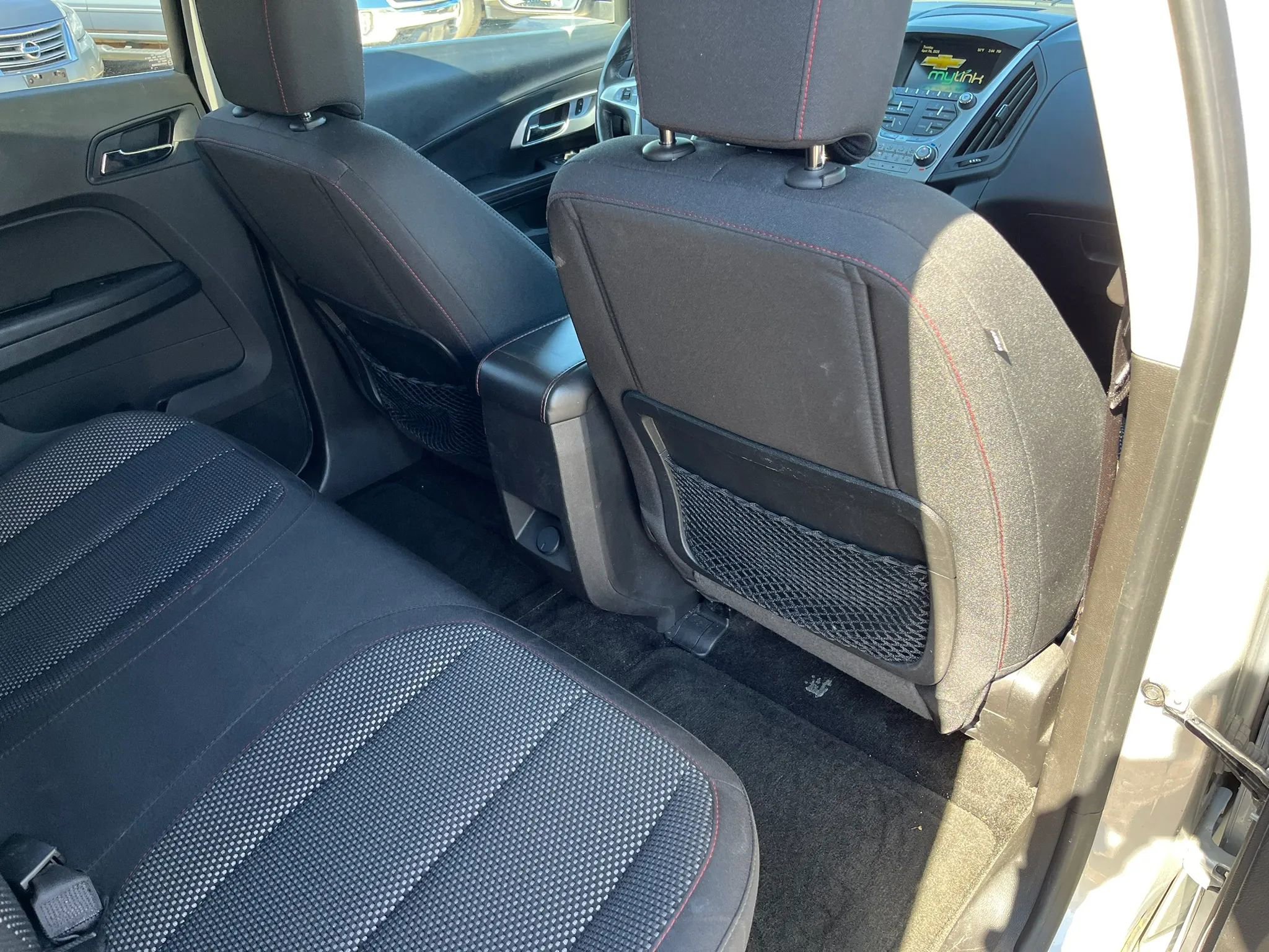 Used 2015 Chevrolet Equinox LT image 16