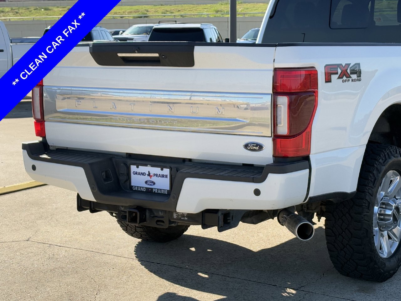 Used 2022 Ford F350 Platinum w/ FX4 Off-Road Package AWD/4WD image 8