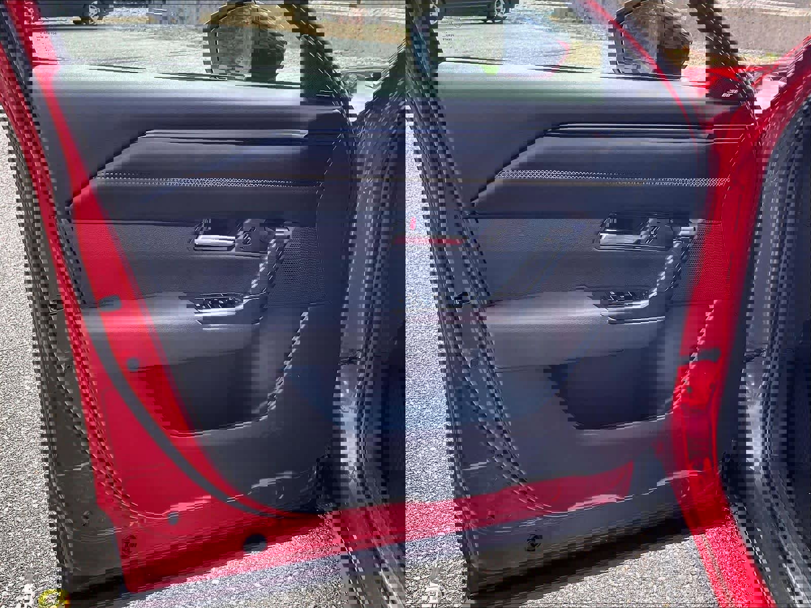 Used 2025 MAZDA CX-50 AWD 2.5 Hybrid w/ Premium Pkg image 9