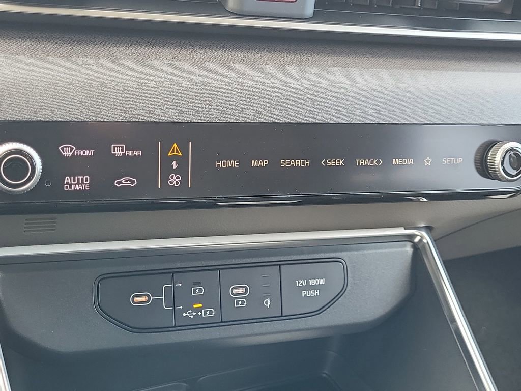 New 2026 Kia Carnival EX image 21