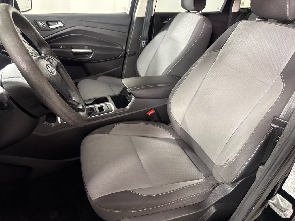 Used 2018 Ford Escape SE FWD image 11