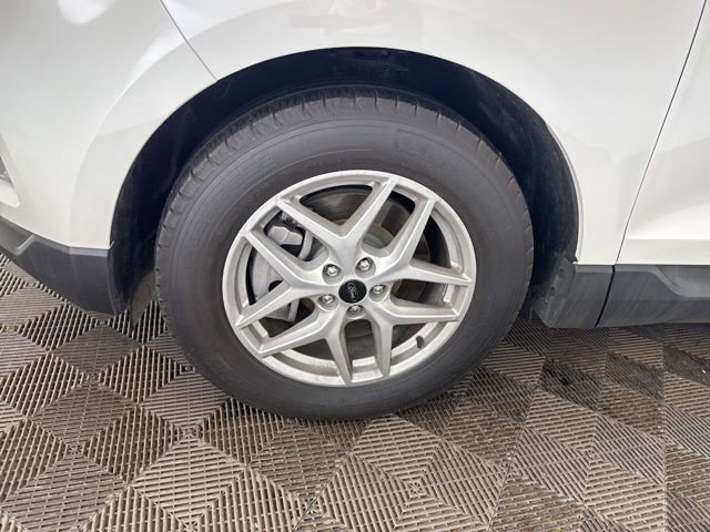 Used 2023 Ford Edge SEL w/ Convenience Package image 28