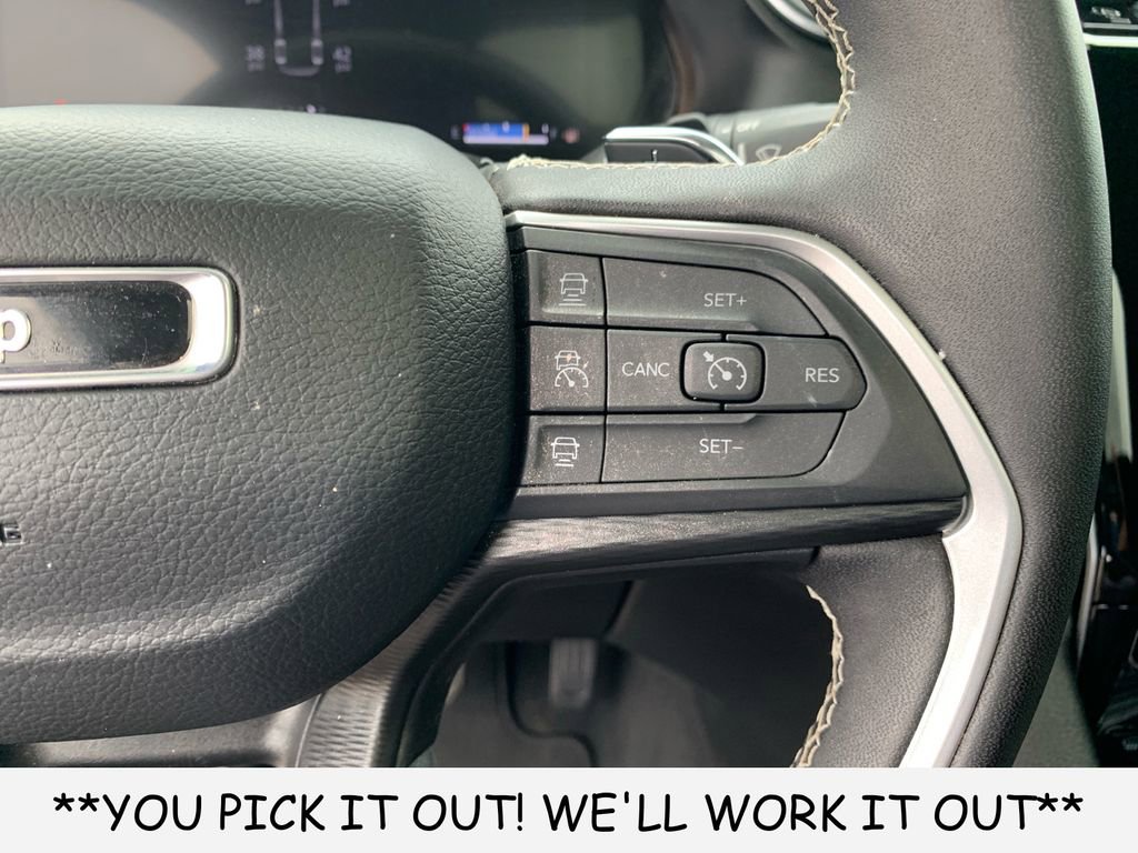Used 2024 Jeep Grand Cherokee L Altitude RWD image 17