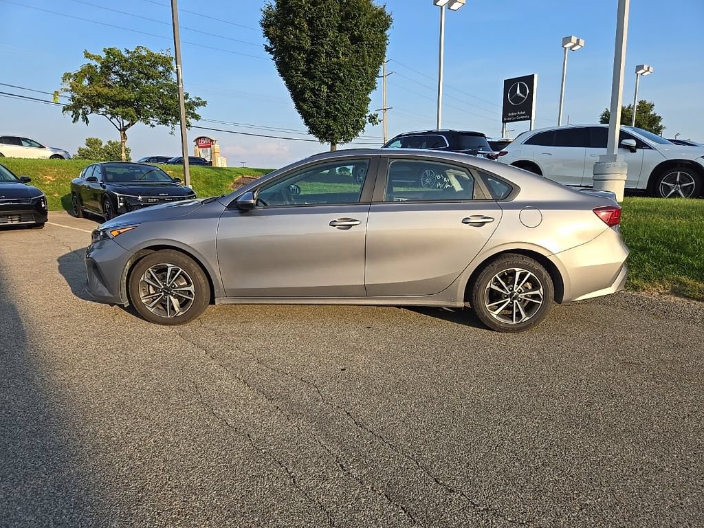 Used 2024 Kia Forte LXS FWD image 7