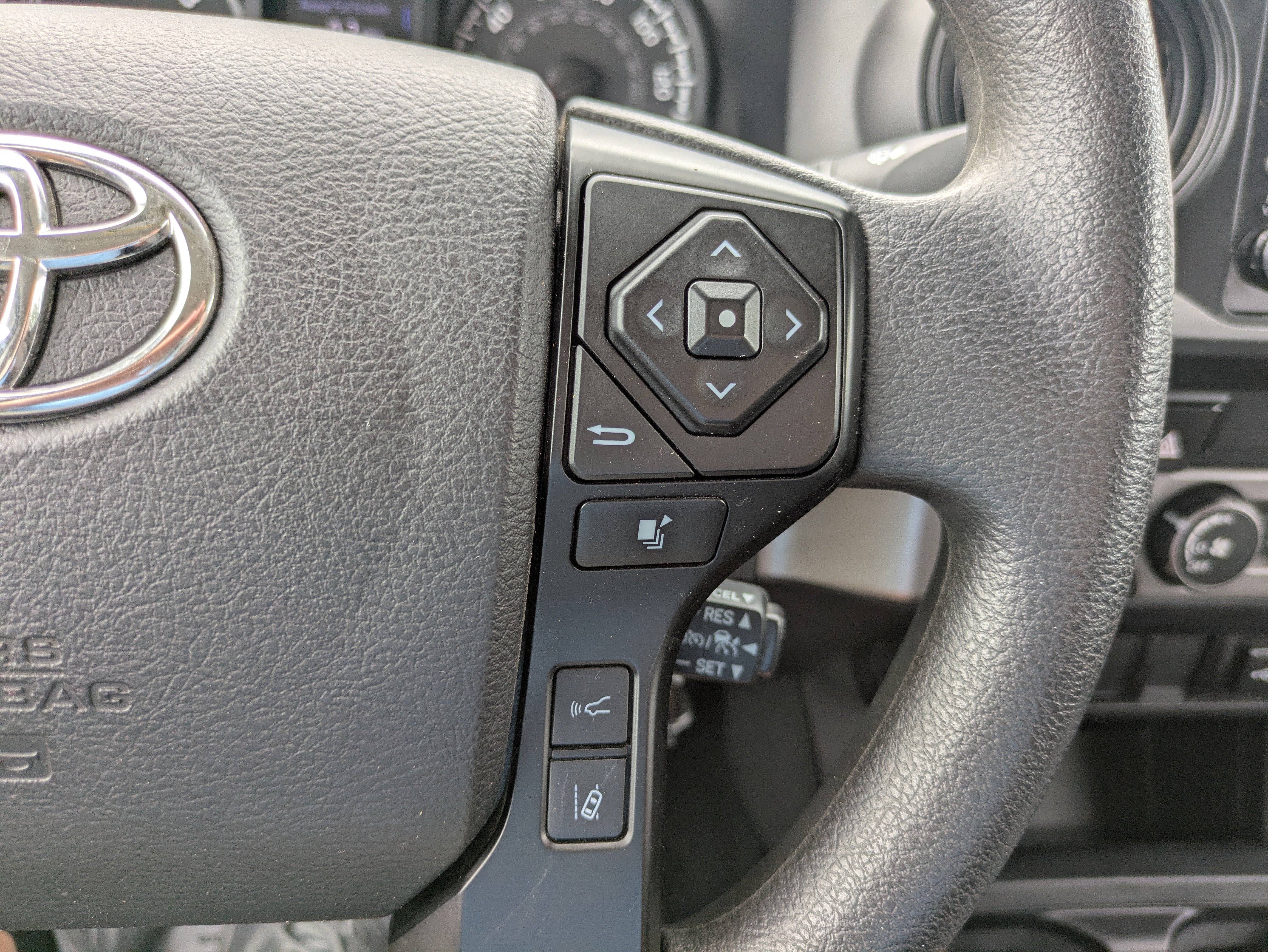 Certified 2022 Toyota Tacoma SR w/ SR Convenience Package RWD image 19