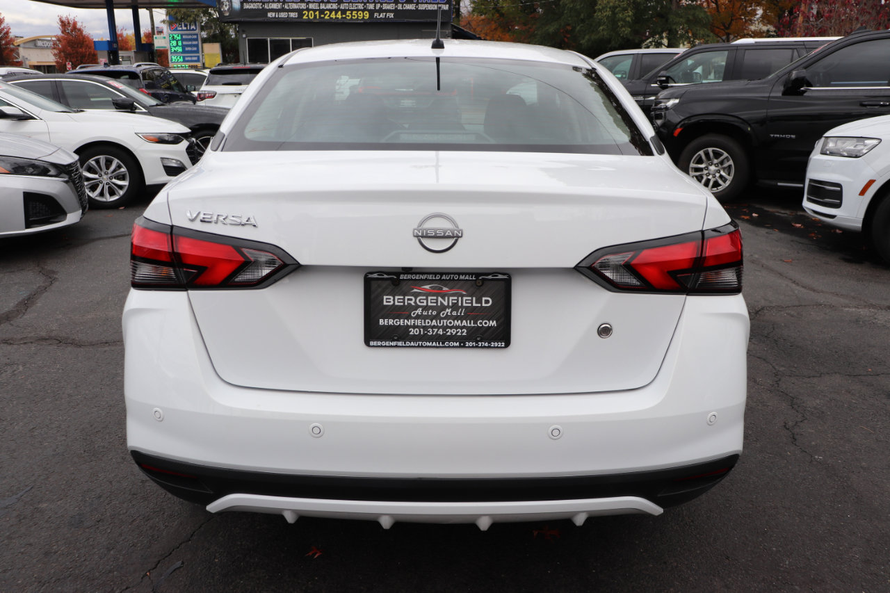Used 2024 Nissan Versa S w/ Trunk Package image 4