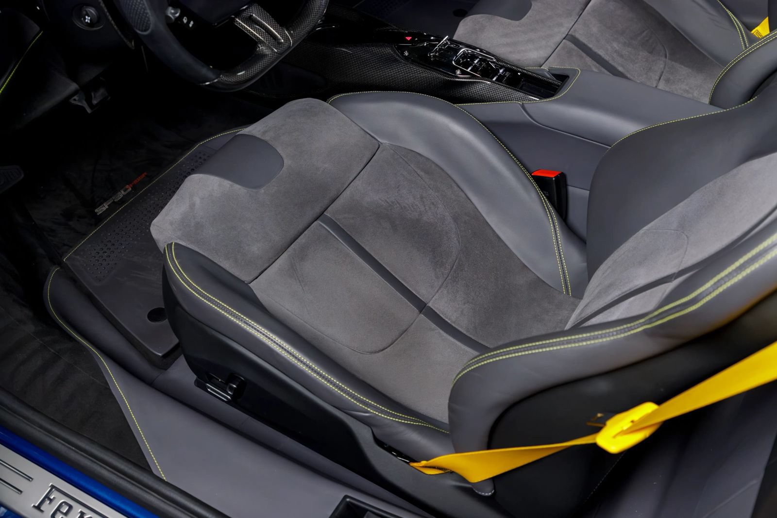 Used 2023 Ferrari SF90 Spider AWD/4WD image 98
