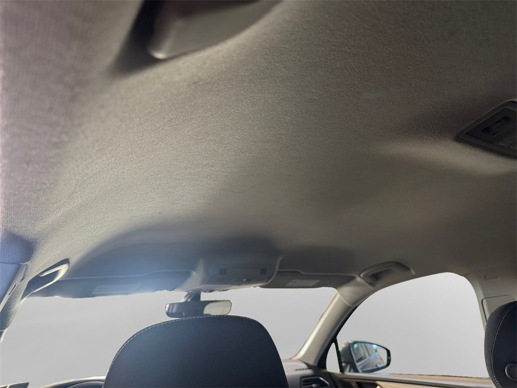 Used 2023 Volkswagen Tiguan S image 23