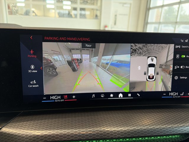 Certified 2025 BMW i4 xDrive40i w/ M Sport Package image 29